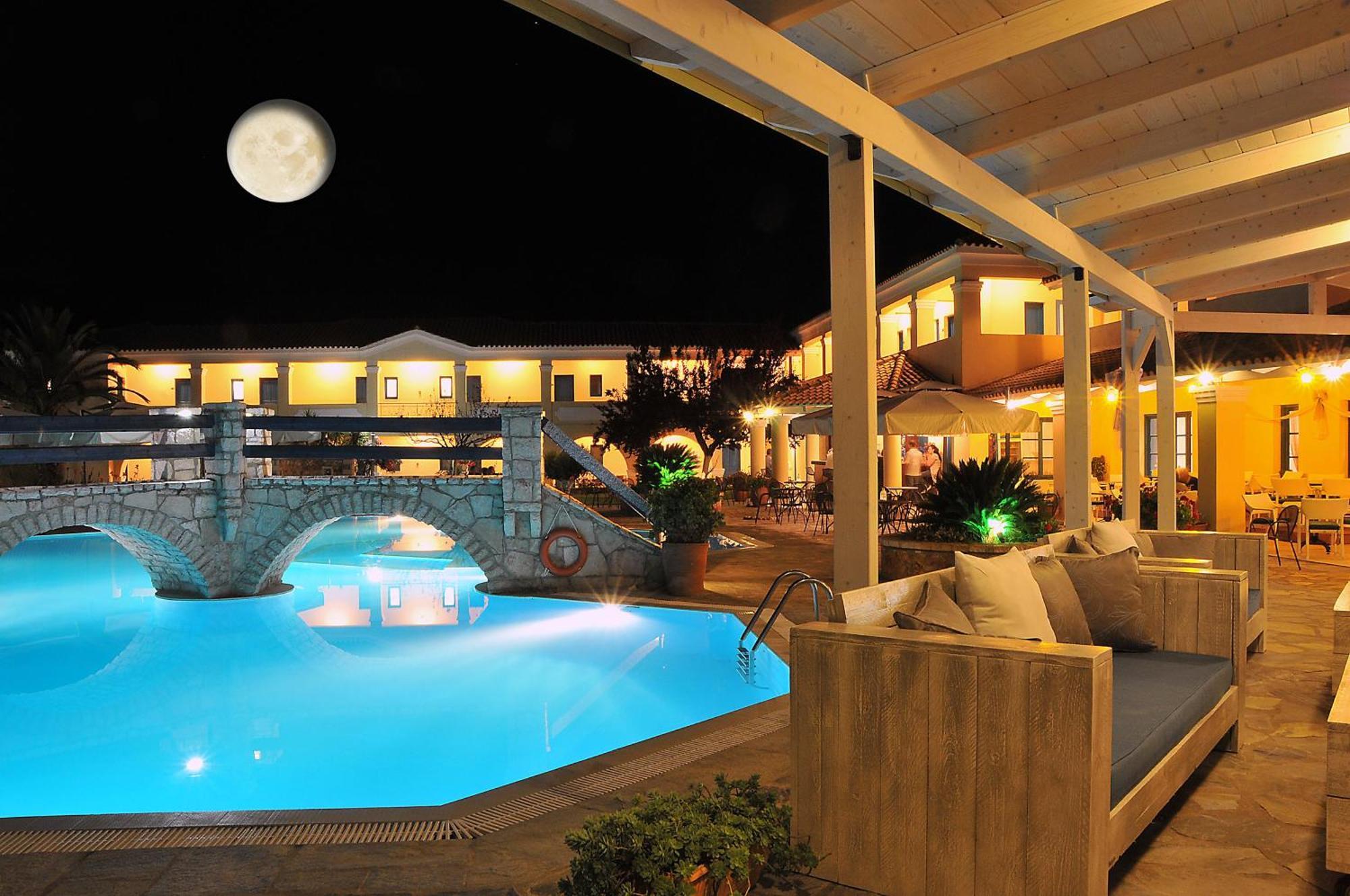 Karavostasi Beach Hotel 페르디카 외부 사진